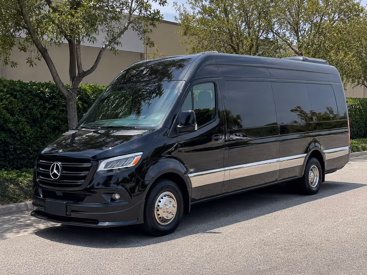 arrange transportation for your next wedding 2