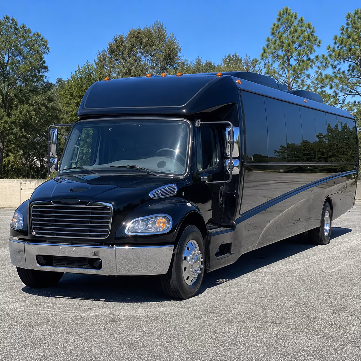 minibus rentals for small group wine tours around de portola road