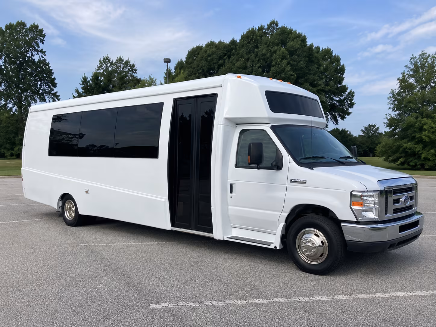 murrieta 18 passenger party bus