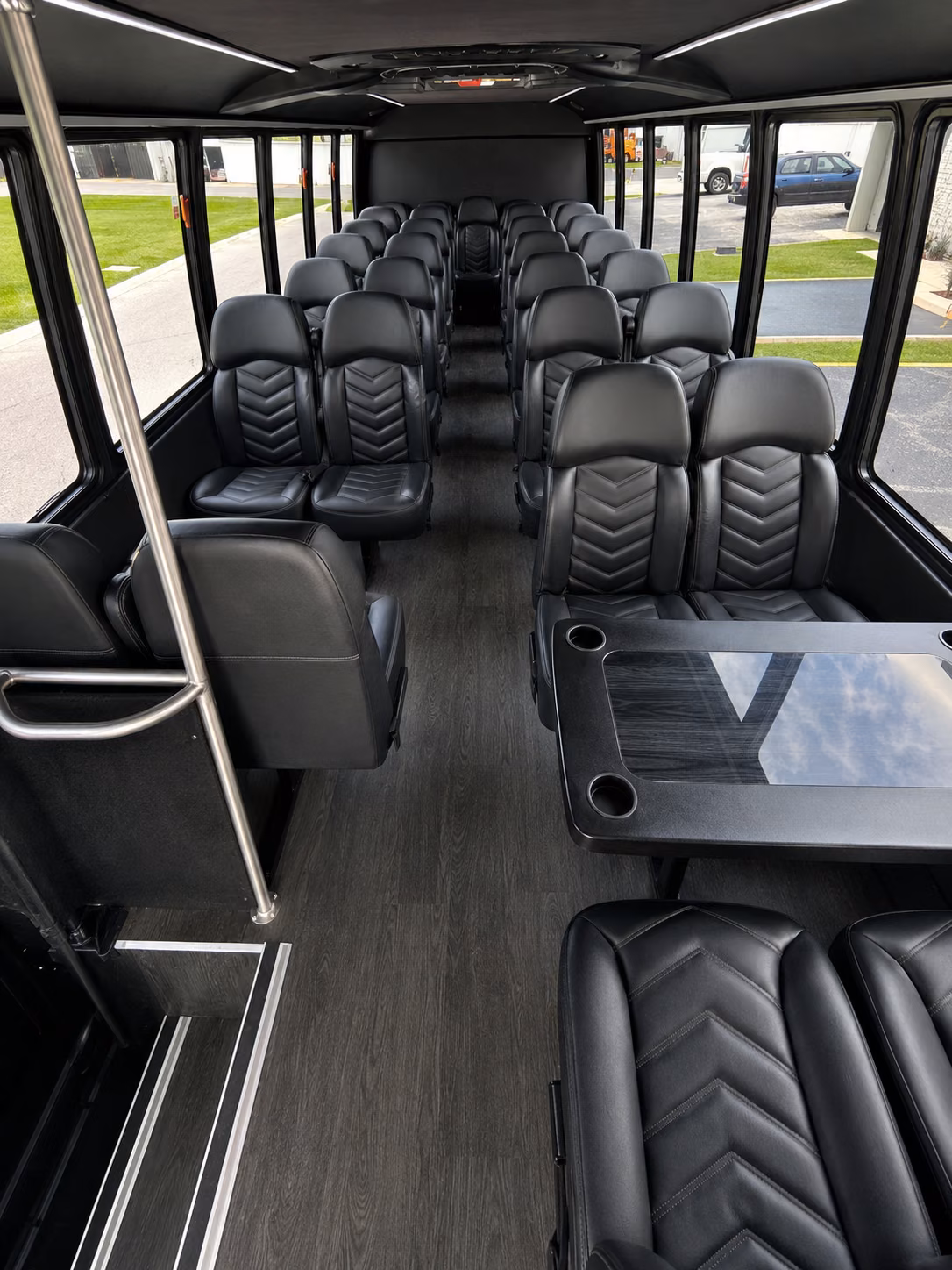 why rent using murrietaminibuscompany com 2